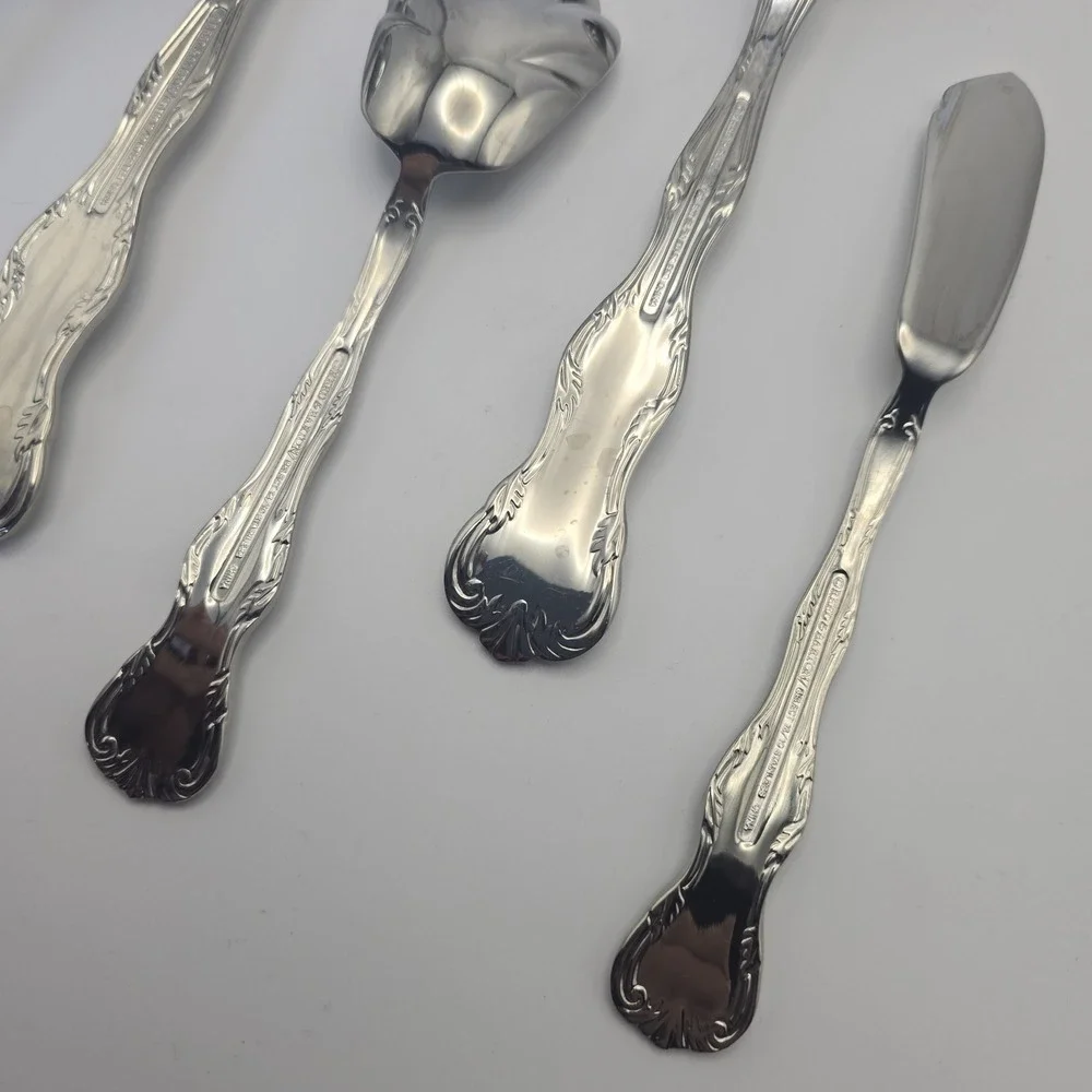 Reed & Barton Victoria Stainless Flatware Serving Pieces Ladle Butter Knife‎ Set